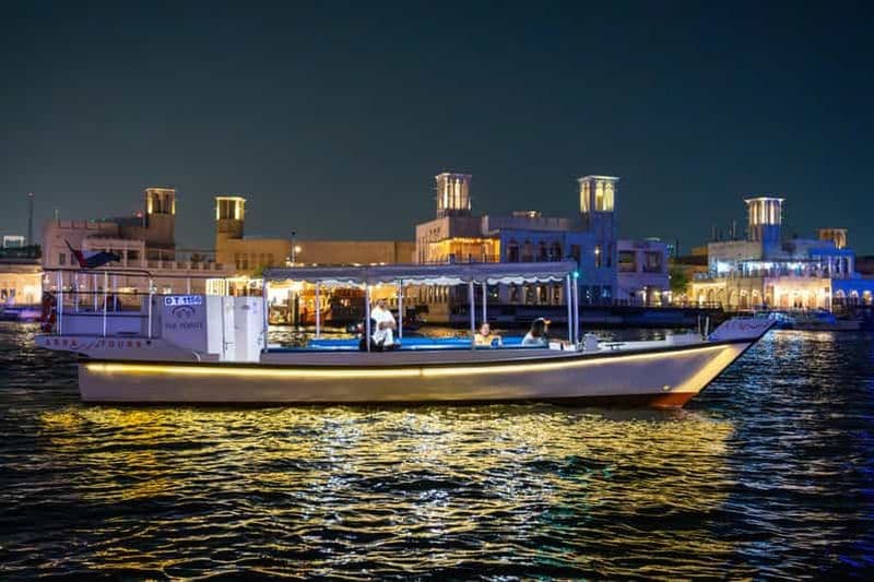 Billet Dubaï : sortie en bateau abra à Creek Harbour
