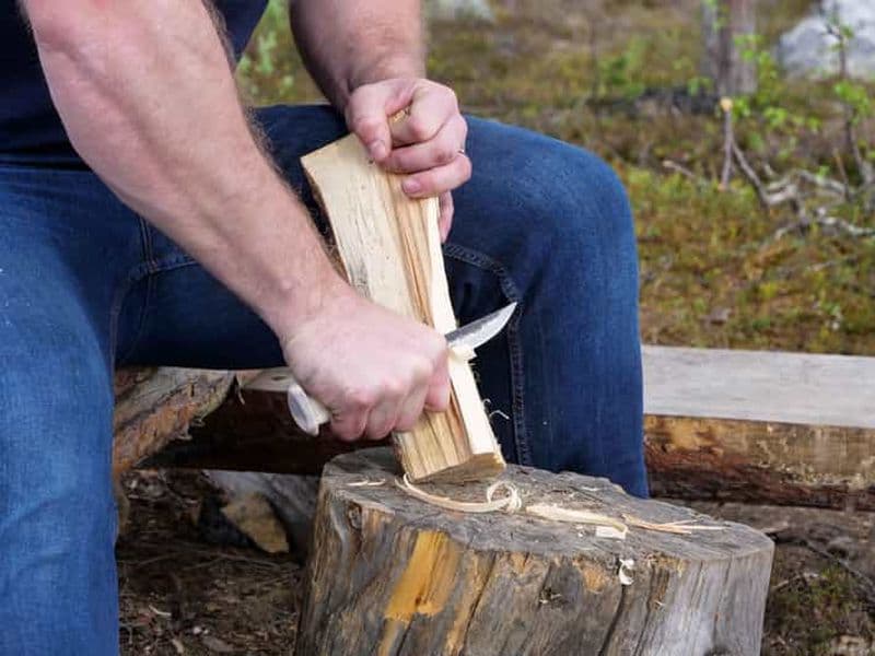Camp d'initiation à la vie sauvage et aux techniques de survie d'Ivalo