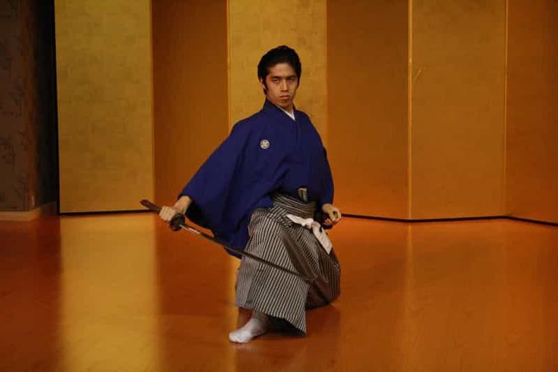 Kyoto : Spectacle de danse traditionnelle au sabre Samurai Kenbu