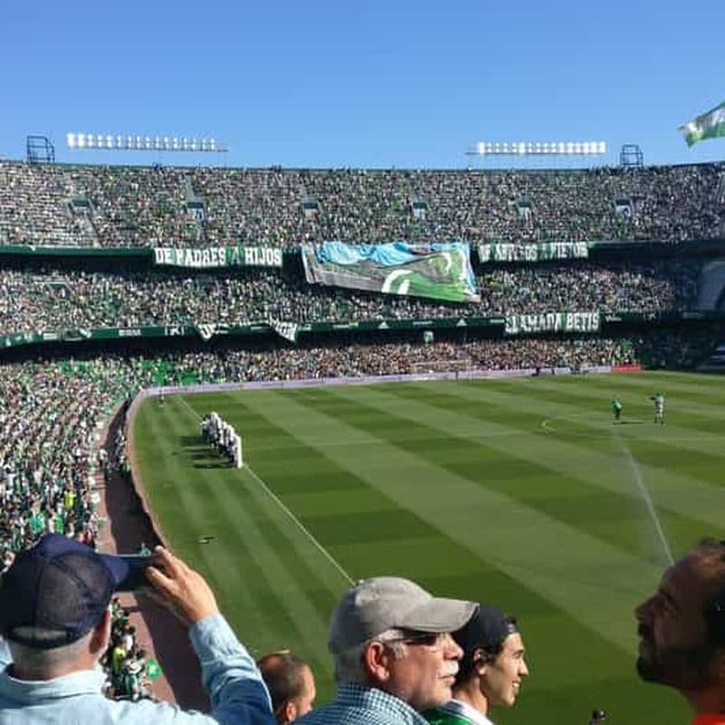 Séville : match de football du FC Séville ou du Real Betis avec guide