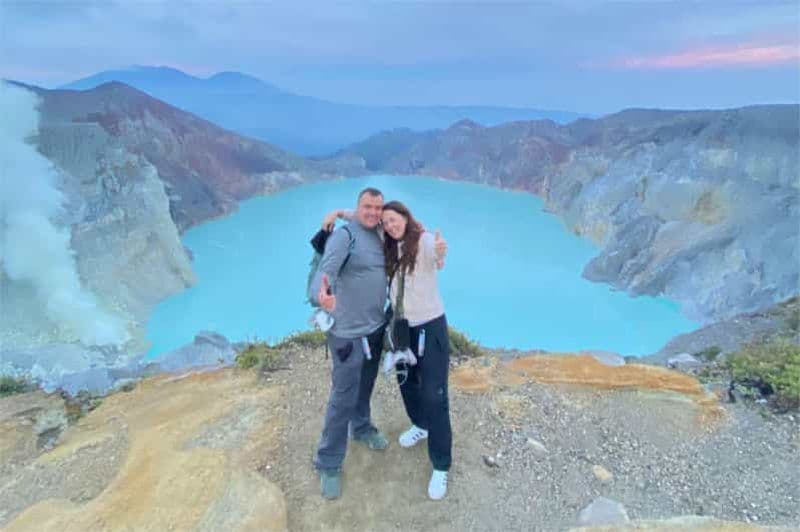 Banyuwangi : Randonnée au lever du soleil sur le mont Ijen avec prise en charge et bilan de santé