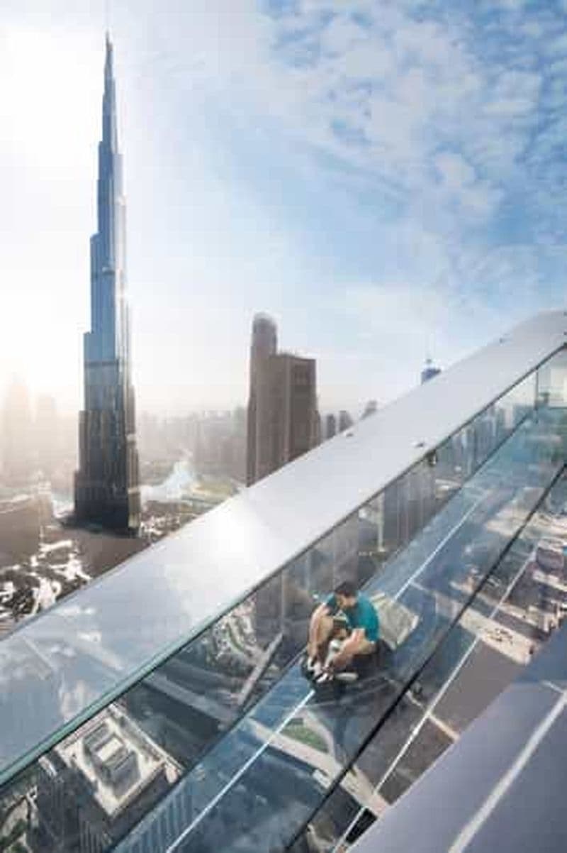Billet Dubaï : Entrée à l'observatoire Sky Views avec toboggan en verre et repas