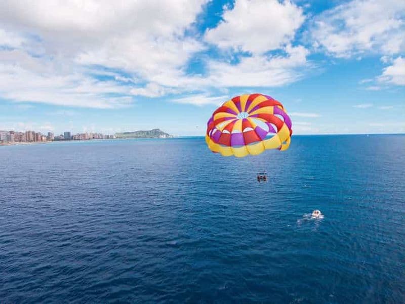 Oahu : Randonnée de luxe au Diamond Head et parachute ascensionnel au lever du soleil