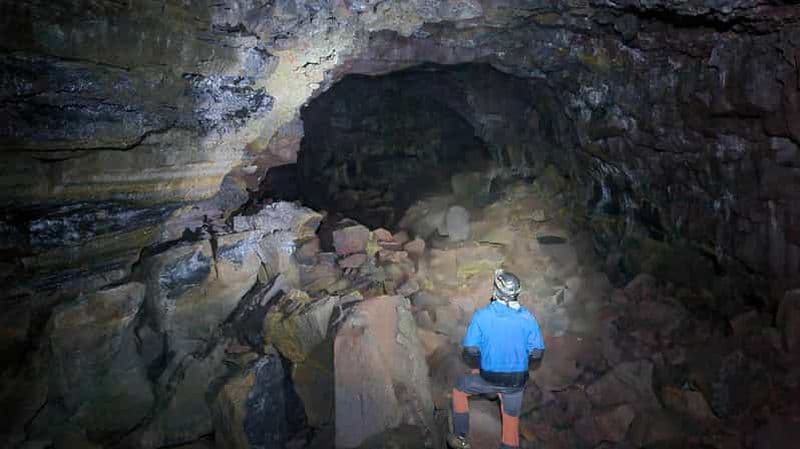 Billet Aventure géologique dans un tunnel de lave - Grotte d'Arnarker