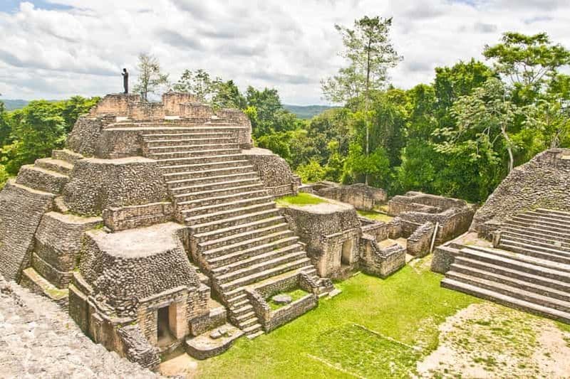 Billet San Ignacio : Visite des ruines mayas de Caracol et des chutes d'eau avec déjeuner