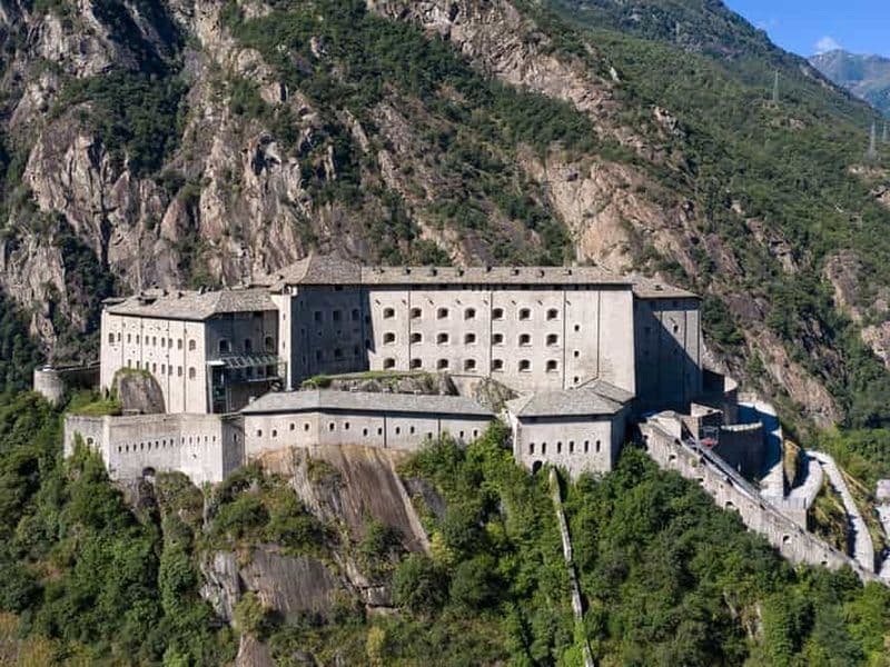 Bard : Fort Expositions et Musées Billet d'entrée avec déjeuner