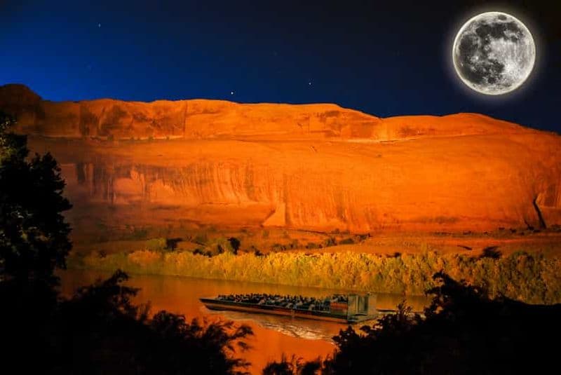 Moab : dîner-croisière sur le fleuve Colorado avec musique et spectacle son et lumière