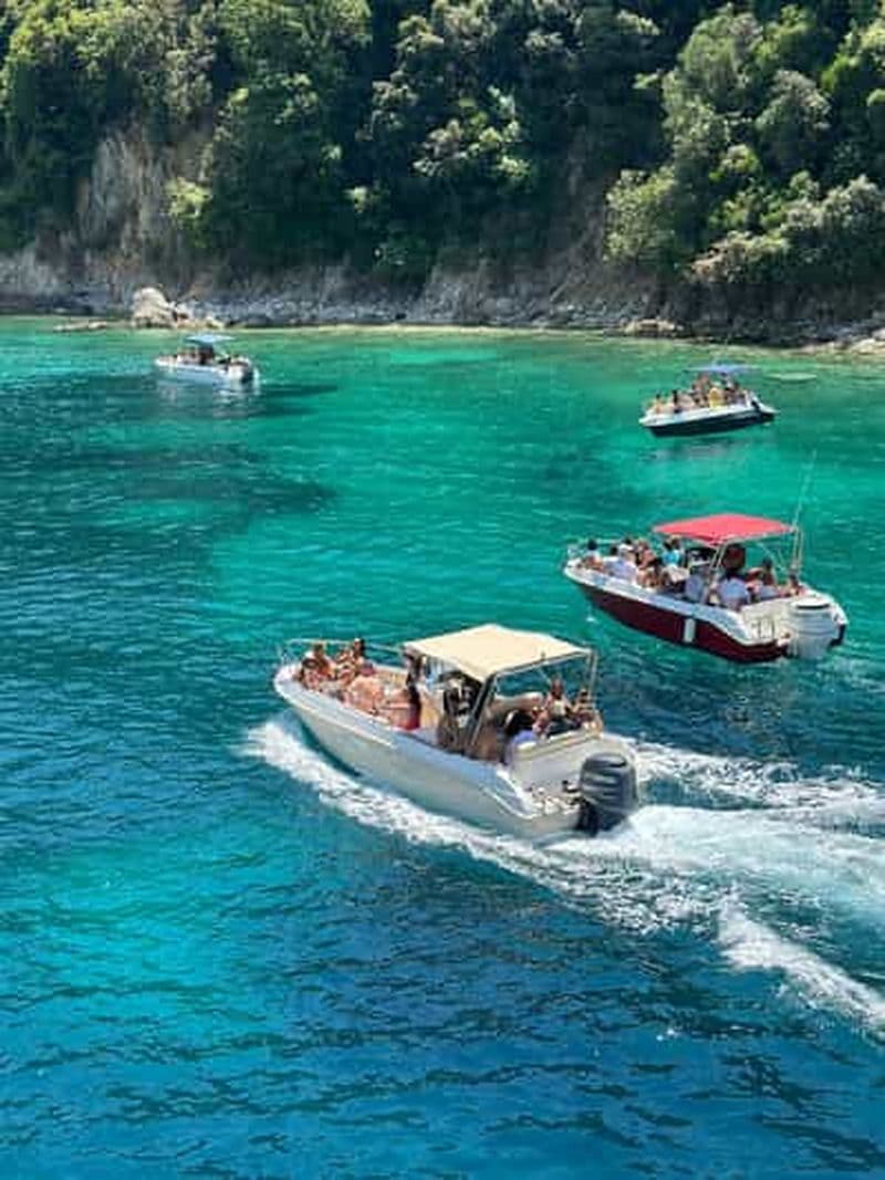Billet Sarandë : Excursion en bateau sur les plages et grottes cachées de la côte ionienne