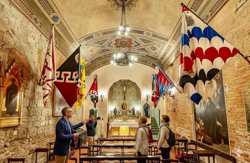 Billet Visite guidée du musée du Palio et des quartiers de Sienne