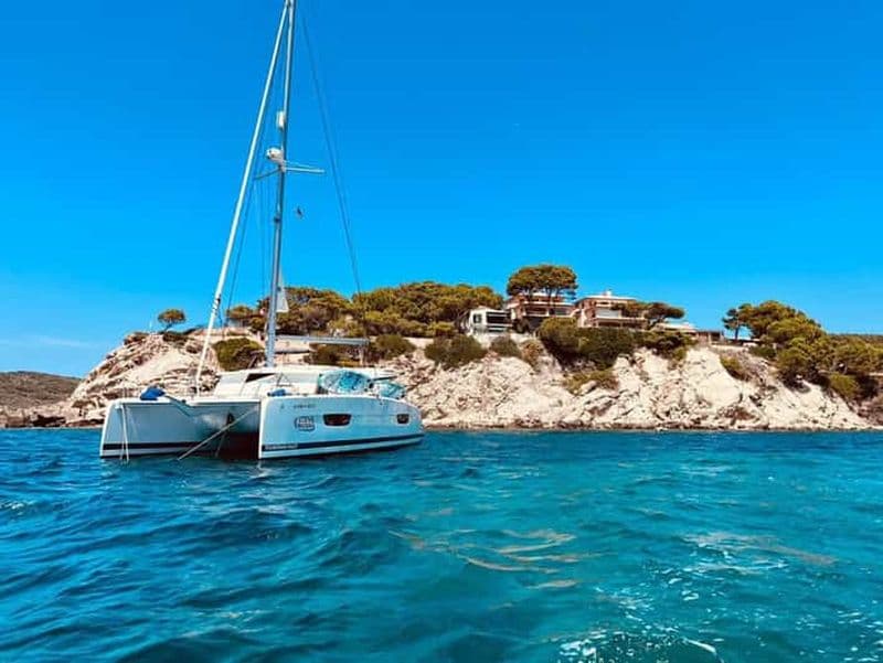 Billet Au départ de Palma : excursion en catamaran de luxe avec tapas et boissons