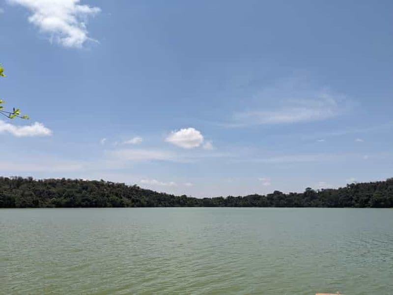 Arusha : Lac Duluti en canoë/ Promenade guidée dans la nature/ Observation des oiseaux