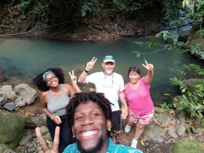 Billet Tour de Bouillante: Découverte de la ville au eau chaude