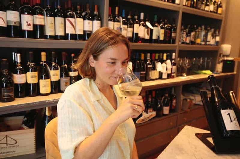 Billet Visite culinaire guidée avec dégustations de vins à Gênes