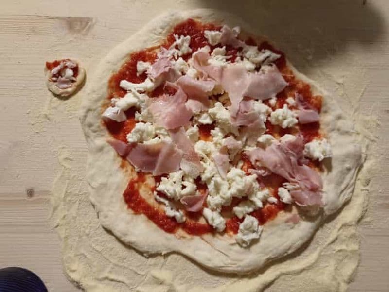 Billet Ostuni : cours de cuisine de pizza avec une famille locale à la campagne