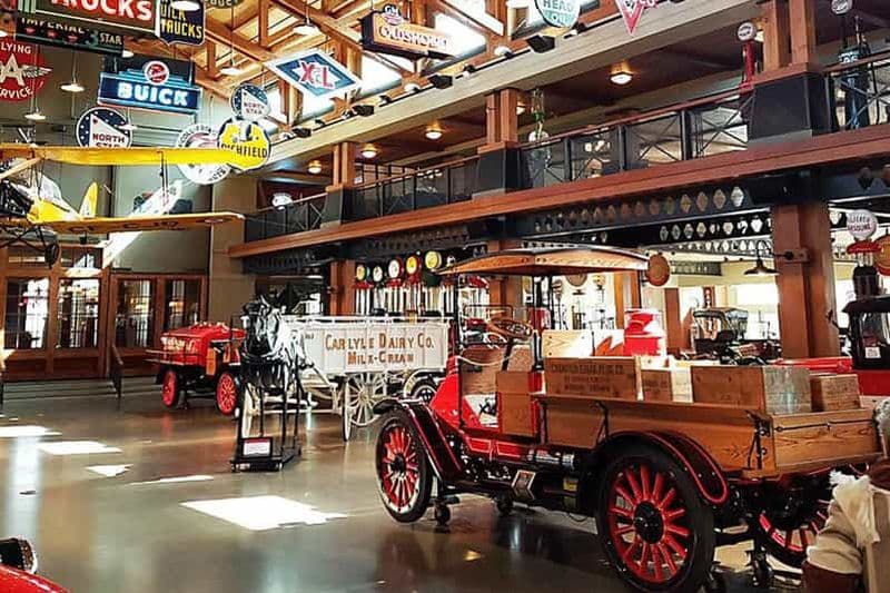 Calgary : visite en bus de 3,5 heures avec le musée Gasoline Alley