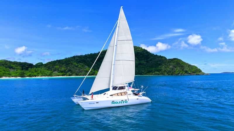 Billet Phuket : excursion en catamaran au coucher du soleil à Coral, Racha et Promthep
