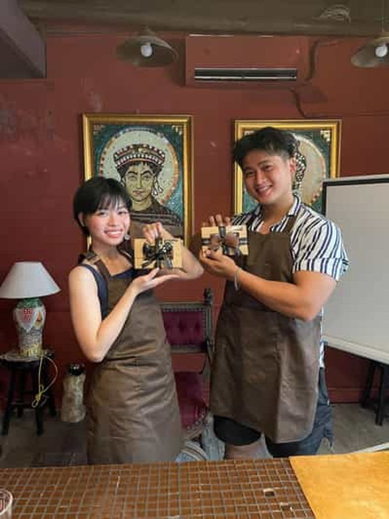 Hô-Chi-Minh-Ville : atelier de fabrication de chocolat avec dégustation