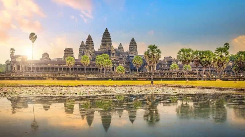 Siem Reap : Angkor Wat : visite en petit groupe au lever ou au coucher du soleil