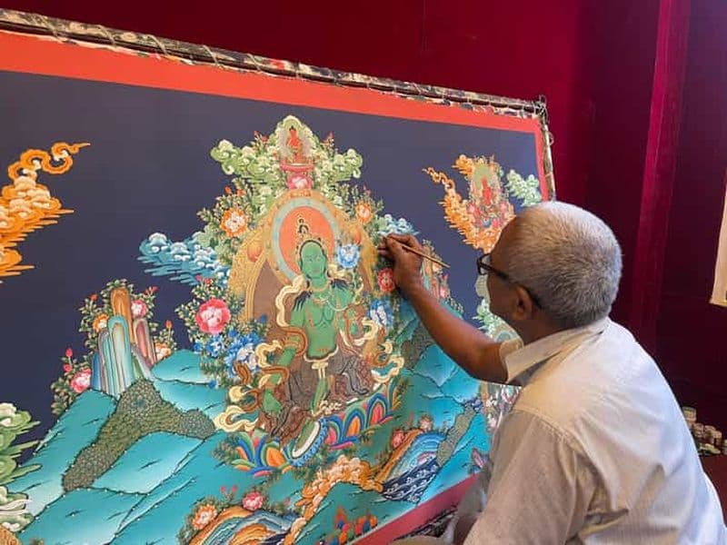 Katmandou : visite de Bhaktapur, peinture de thangka et sculpture sur bois