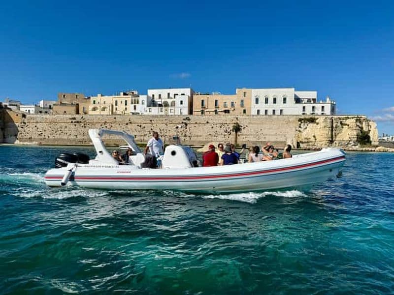 Billet Otranto : sortie en bateau privée ou partagée avec baignade et dégustation