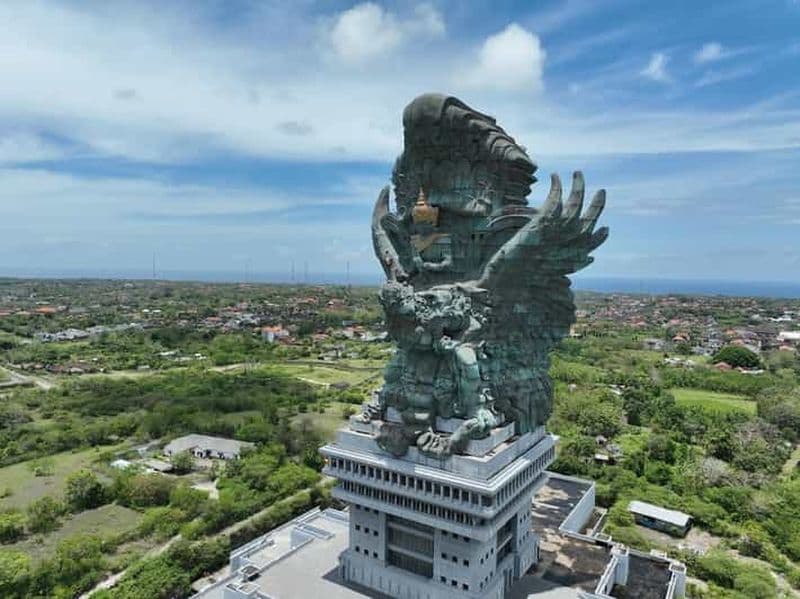 Billet Bali : Visite d'une jounée au temple d'Uluwatu, au sud de Bali, en formule tout compris