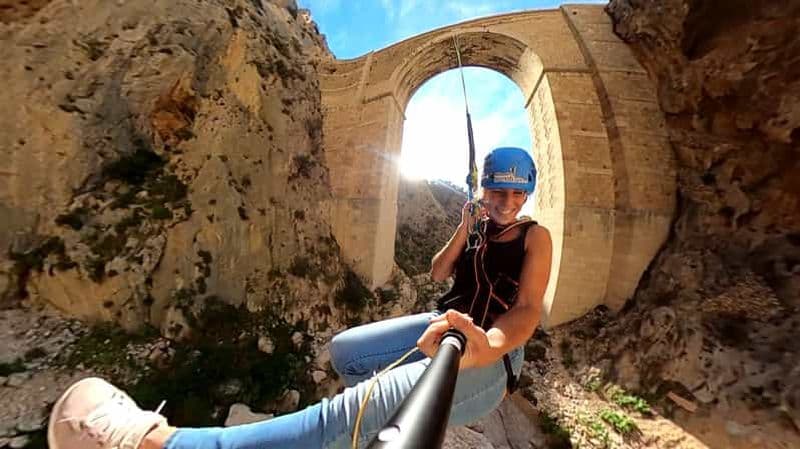 Altea : Saut à l'élastique dans le canyon d'El Mascarat