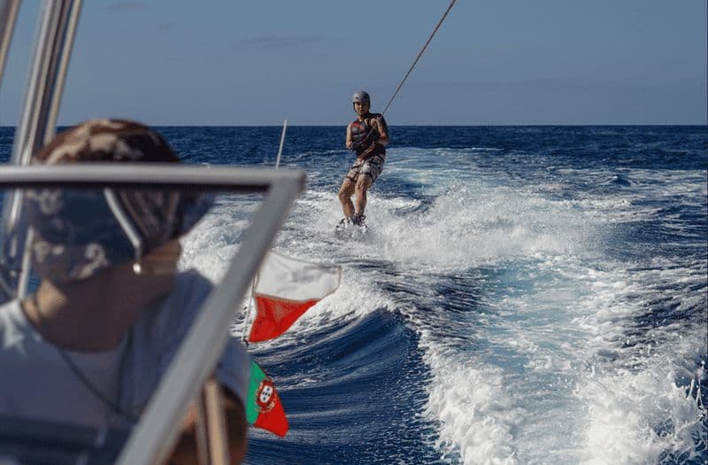 Wakeboard sur l'île de Madère