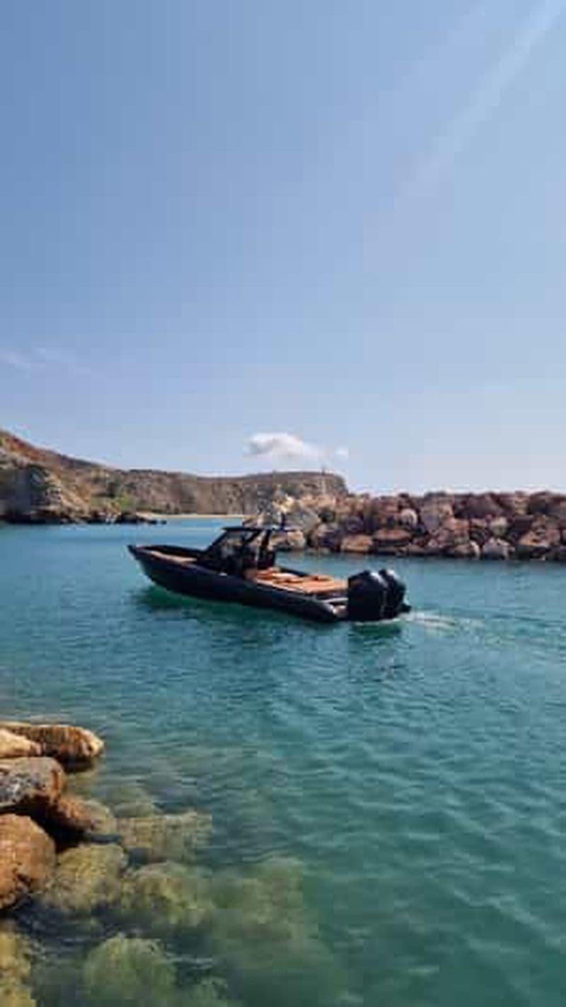 Billet Santorin : Croisière privée vers Milos Polyaigos et Kimolos