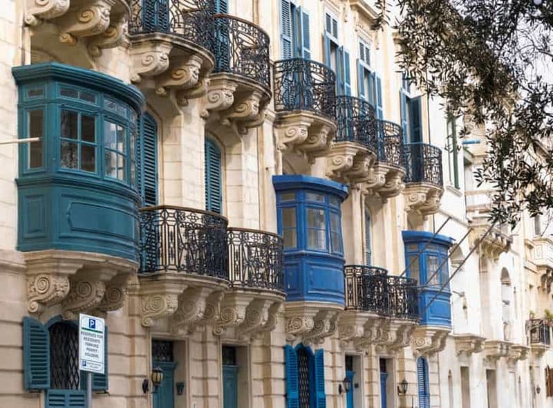 Billet La Valette : visite à pied privée