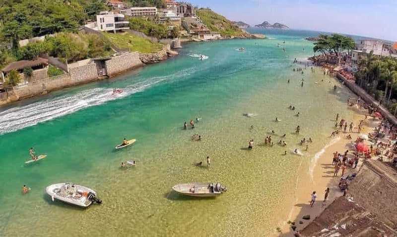 Billet Rio de Janeiro : excursion en bateau à moteur sur les plages de Barra, dos Amores et les îles