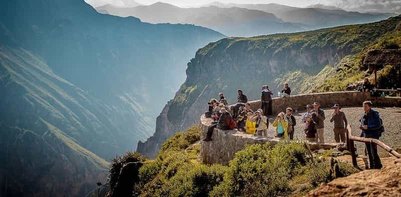 Billet Circuit de 2 jours dans le canyon de Colca avec randonnée de 2 heures et hôtel inclus