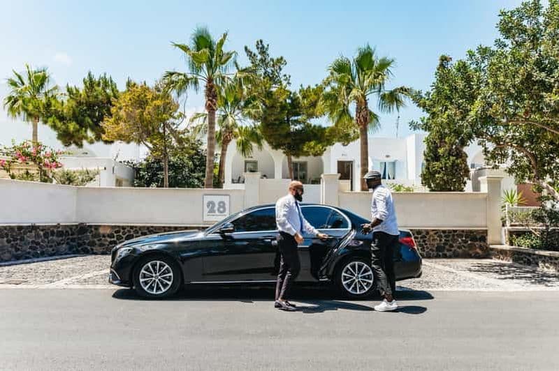 Santorin : Transfert aller simple vers/depuis le port ou l'aéroport.