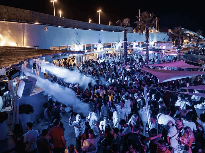 Billet Billets pour les clubs d'Ibiza : 3 nuits gratuites en boîte de nuit et pool party
