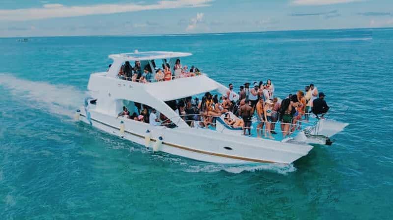 Billet Punta Cana : bateau de fête avec plongée avec tuba, alcool et hip-hop