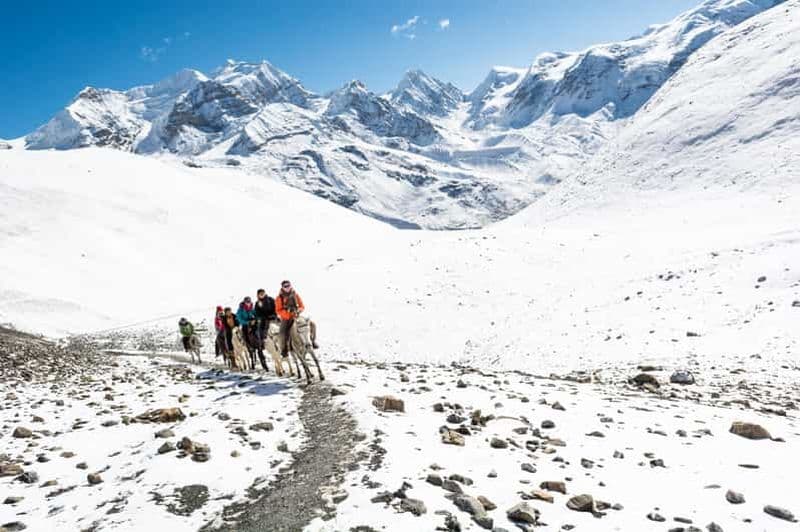Montée à cheval jusqu'au camp de base de l'Everest
