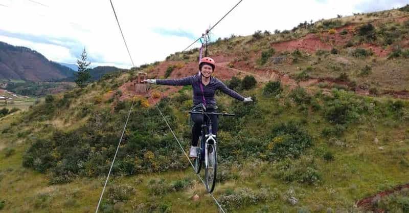 Skybike, escalade et descente en rappel à Cachimayo