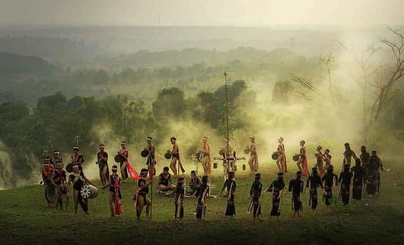 DALAT : Échange de gongs, vin de canette et expérience barbecue