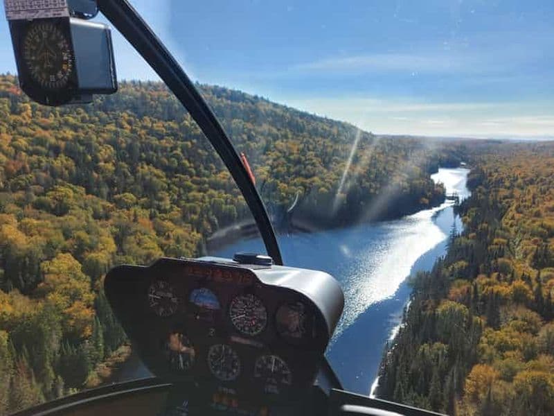 Ottawa Hélicoptère vue panoramique couleurs d'automne (Parc de la Gatineau)