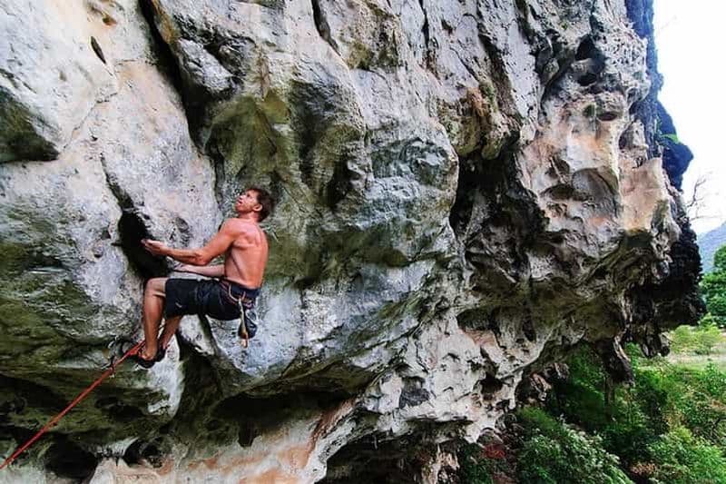 Billet Vang Vieng : Cours d'escalade d'une demi-journée ou d'une journée entière