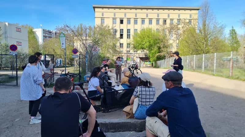 Billet Vivre dans l'ombre de la vie nocturne berlinoise - Une visite guidée de la ville