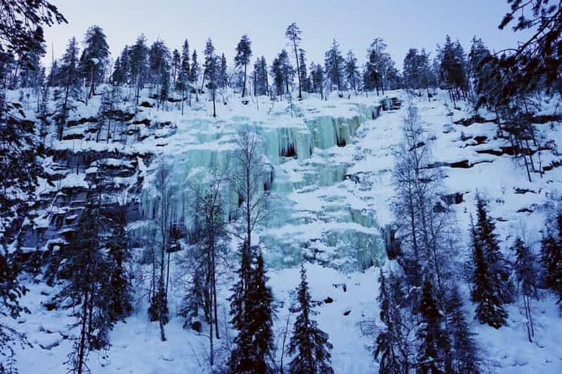 Rovaniemi : excursion au canyon de Korouoma et aux chutes d'eau gelées