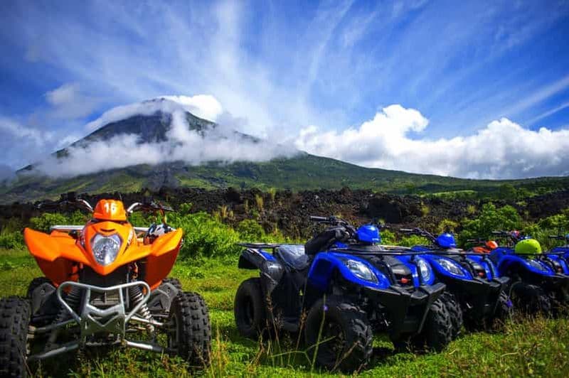 Visite d'une demi-journée de la ville de Legazpi avec aventure en quad par ZCHEDULISTA