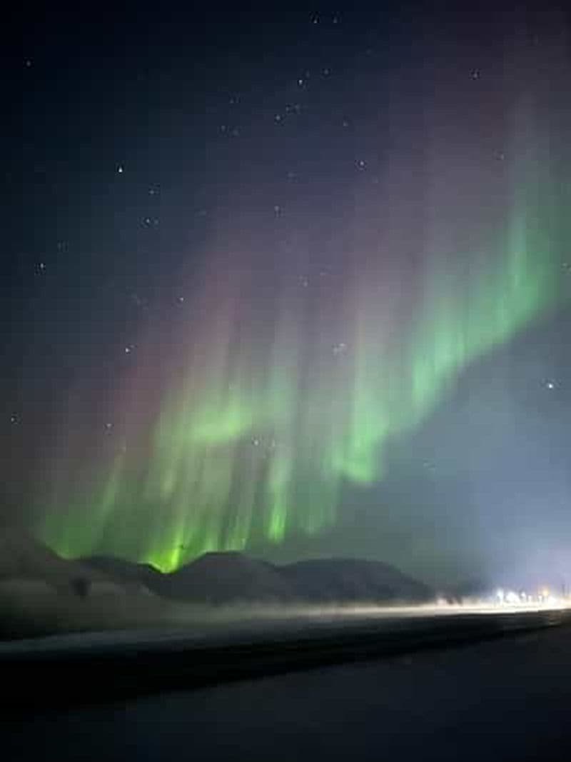 Longyearbyen : Visite privée des aurores boréales en voiture