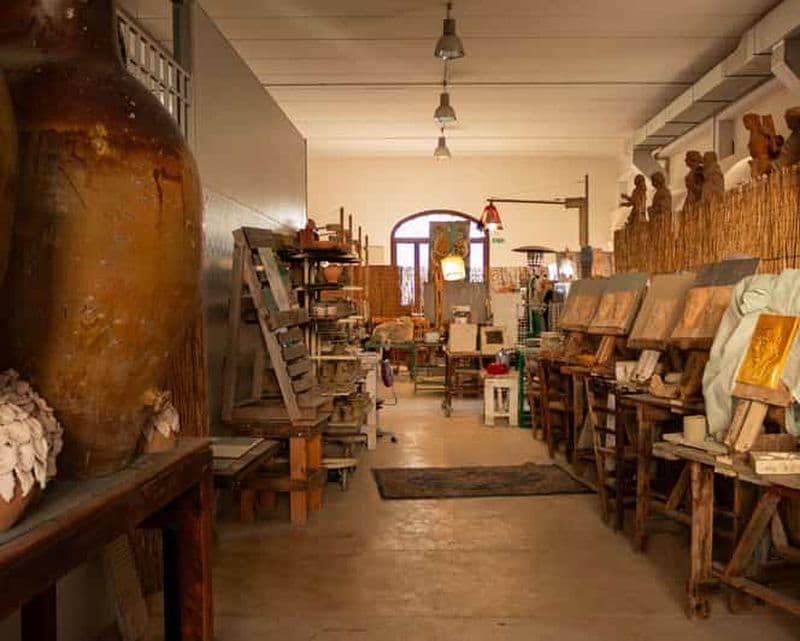 Grottaglie - Atelier de Céramique des Pouilles dans une Masseria Historique