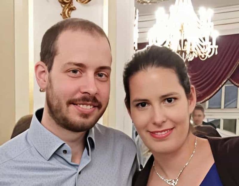 Billet Budapest : Dîner hongrois dans une maison locale avec Dani & Kate