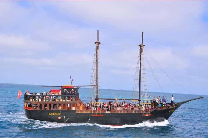 Djerba : Croisière en bateau pirate vers l'île de Flamingo avec déjeuner