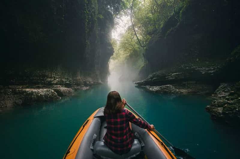 Billet Au départ de Tbilissi : Excursion d'une journée dans les canyons et les grottes de Kutaisi