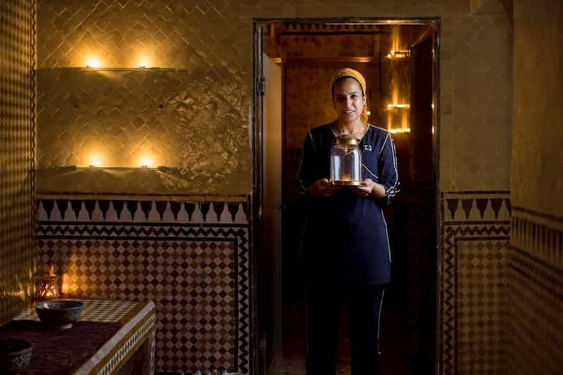Fès : Massage traditionnel au hammam dans un palace de luxe