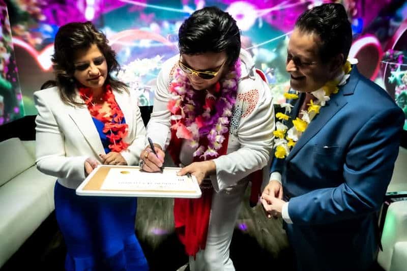 Las Vegas : Mariage dans la chapelle d'Elvis avec photographie incluse