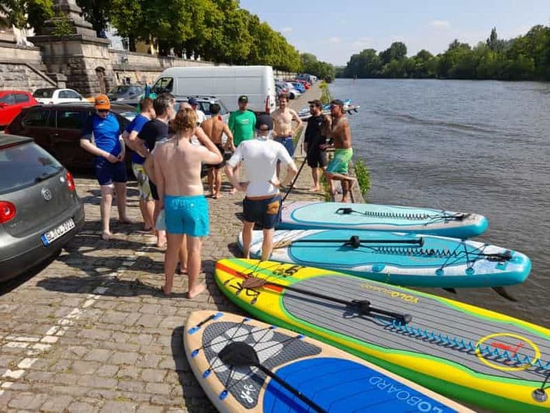 SUP Station Würzburg : Location de planches SUP, cours, entraînements directement sur le Main
